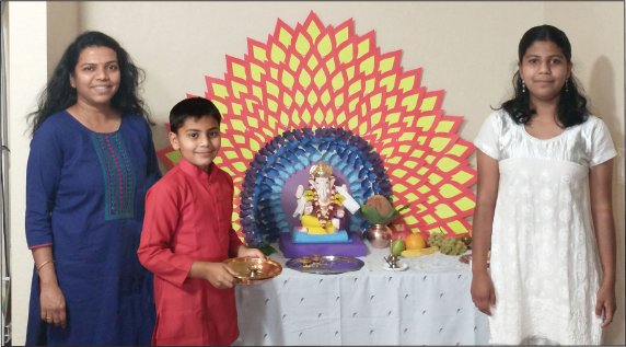 गणेश चतुर्थी पर हमारे यहाँ आयें