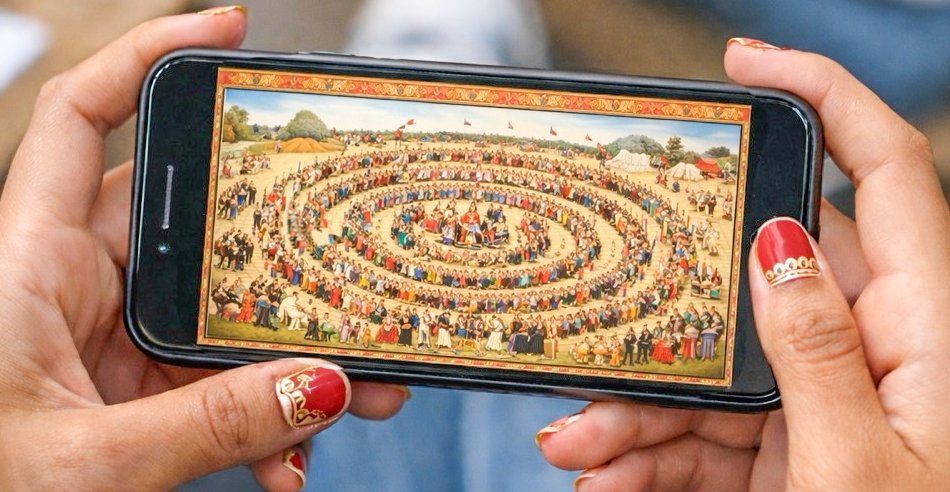 The circular trap: Just as the complex Chakravyuha battle formation trapped Abhimanyu in its circles of moving troops, so too can today’s endless morass of online entertainment and social engagement engulf a child’s mental and emotional life